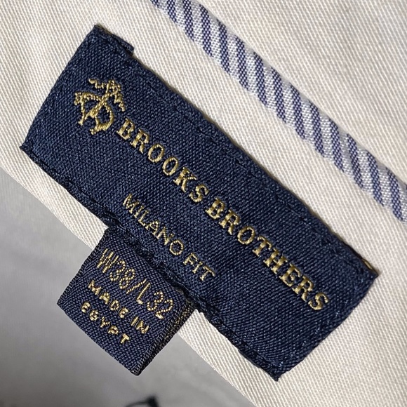 Brooks Brother wool Milano Fit suit Fall'17 barely worn.  Size U.S.A. 44R - Picture 4 of 16